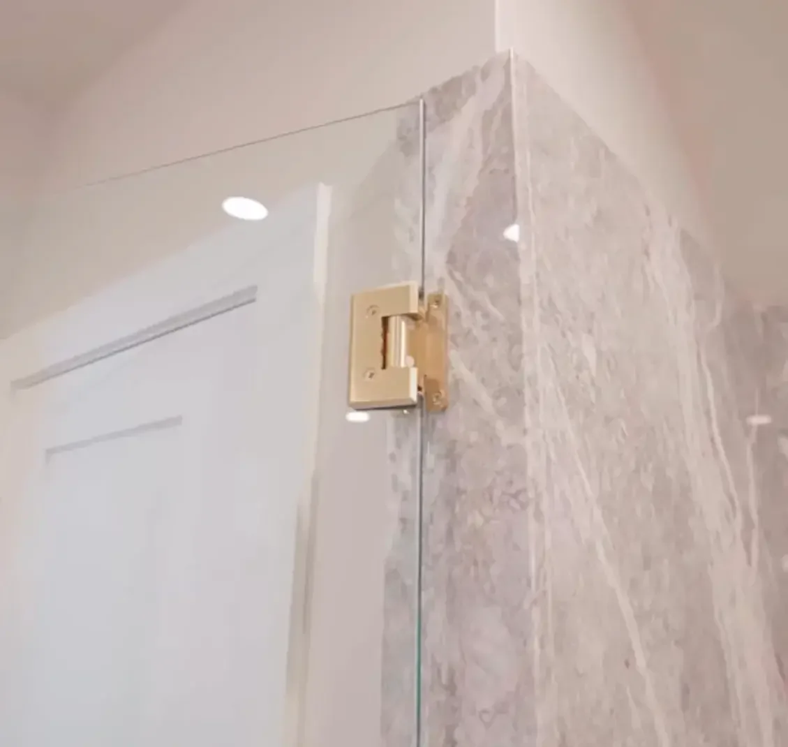 Curbless Showers in Round Rock, TX: How to Control Water Without Bulky Frames