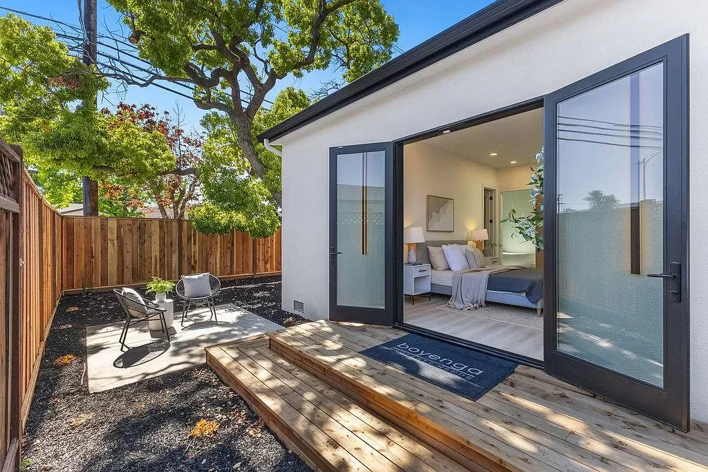 Converting a Detached Garage Into Living Space on the Peninsula