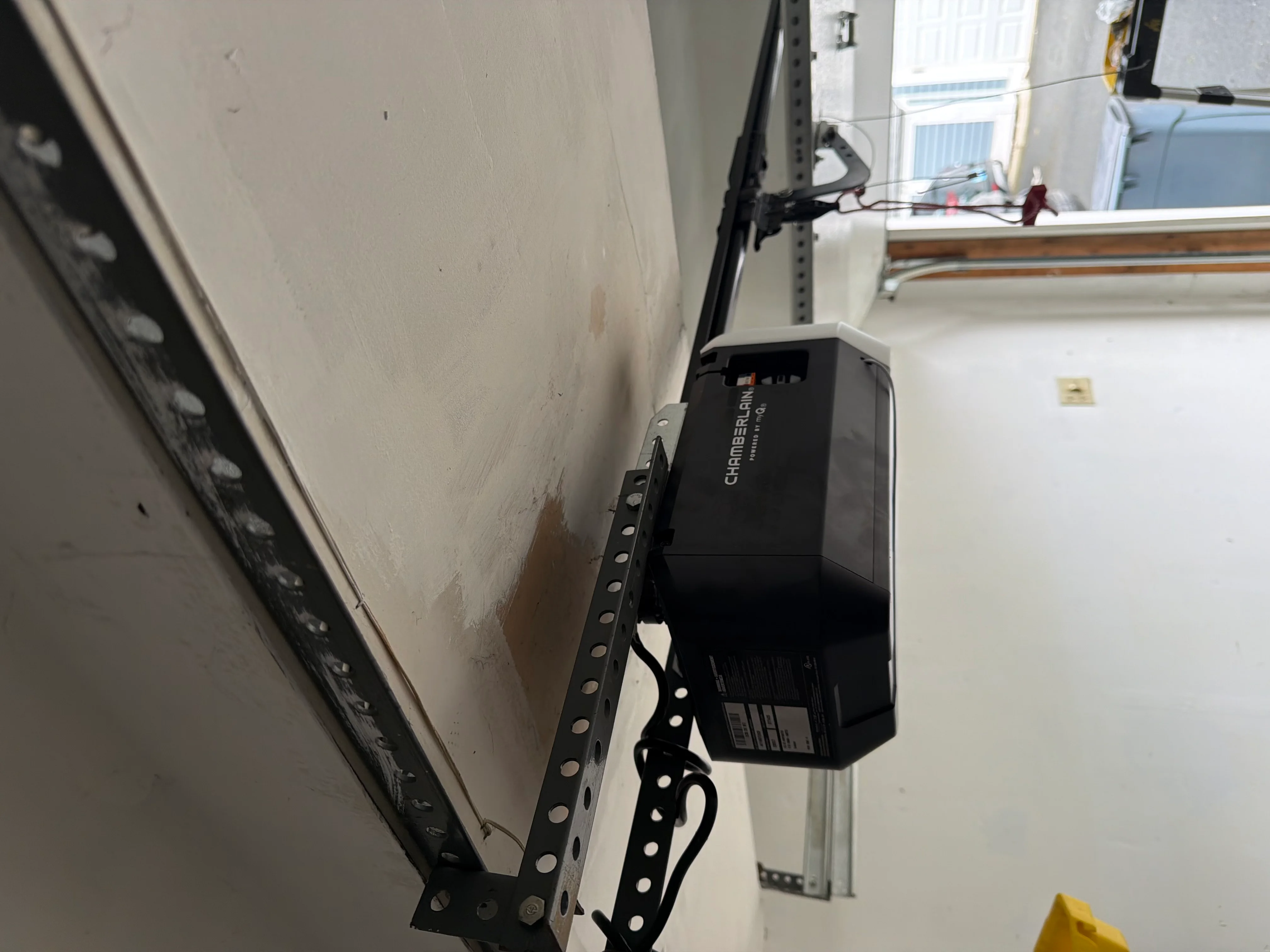 Common Signs Your Garage Door Opener Needs Repair in Santa Clara